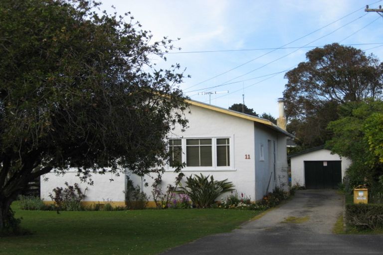 Photo of property in 11 Nikau Street, Tawhero, Whanganui, 4501