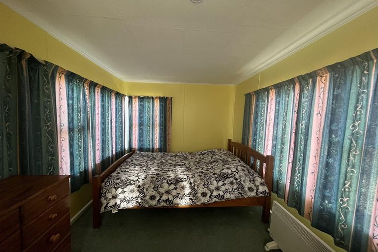 Photo of property in 13 Effingham Street, North New Brighton, Christchurch, 8083