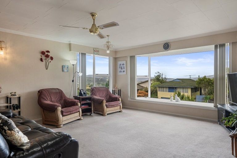 Photo of property in 20 Sunnyview Drive, Brown Owl, Upper Hutt, 5018
