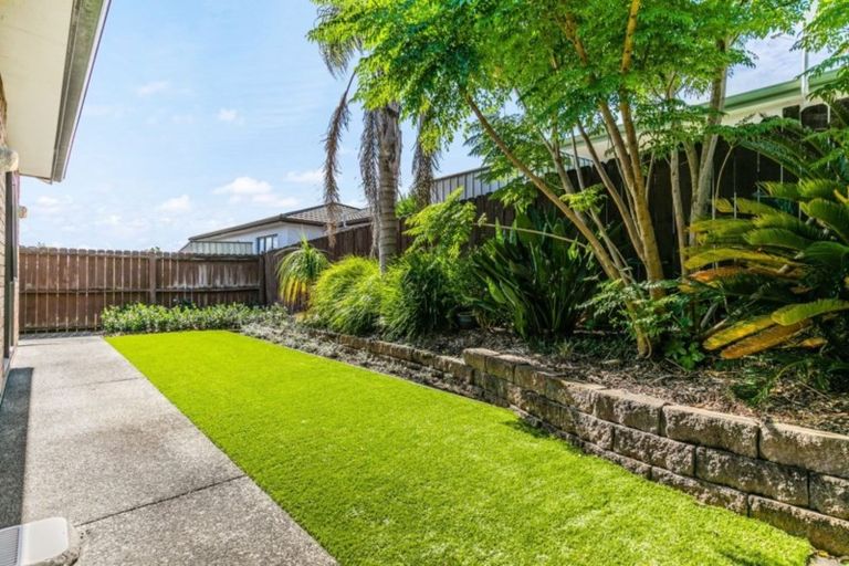 Photo of property in 86 Seabrook Avenue, New Lynn, Auckland, 0600