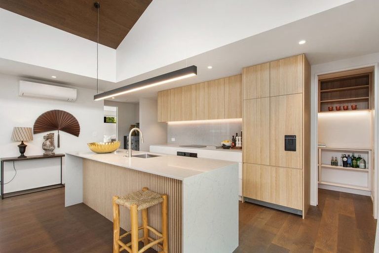 Photo of property in 2a Church Lane, Merivale, Christchurch, 8014