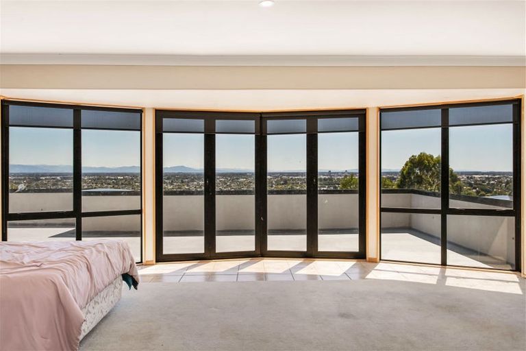 Photo of property in 16 Delhi Place, Cashmere, Christchurch, 8022