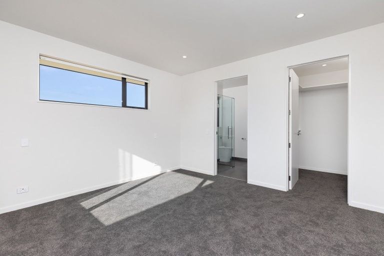 Photo of property in 16 Louden Place, Wakefield, 7025