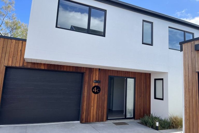Photo of property in 4c Rawhiti Avenue, New Brighton, Christchurch, 8083