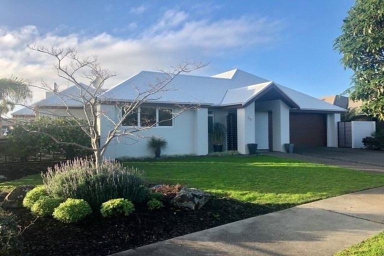 Photo of property in 25 Leeward Drive, Whitianga, 3510