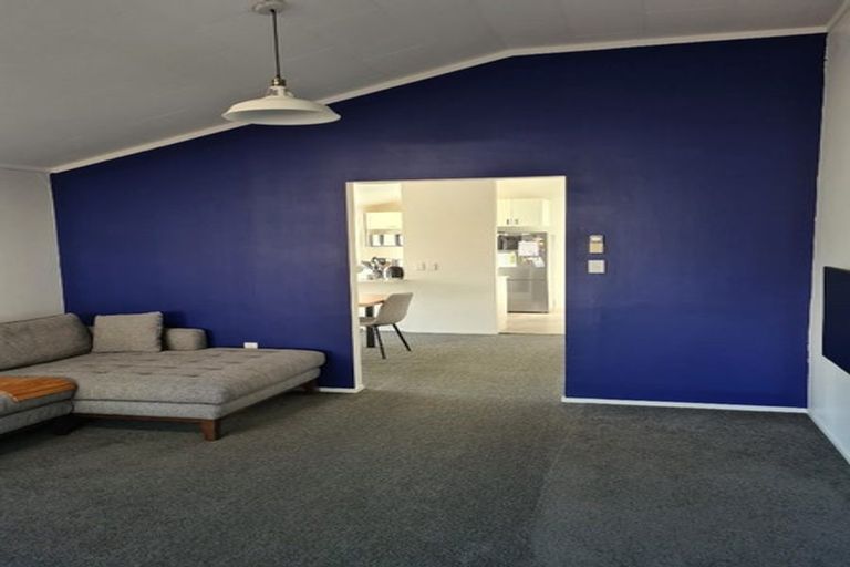 Photo of property in 6 Otira Grove, Kelson, Lower Hutt, 5010