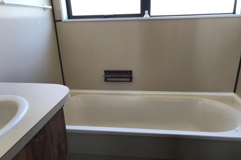 Photo of property in 81 Hyde Avenue, Richmond Heights, Taupo, 3330