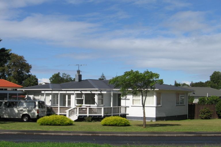 Photo of property in 107 Universal Drive, Henderson, Auckland, 0610