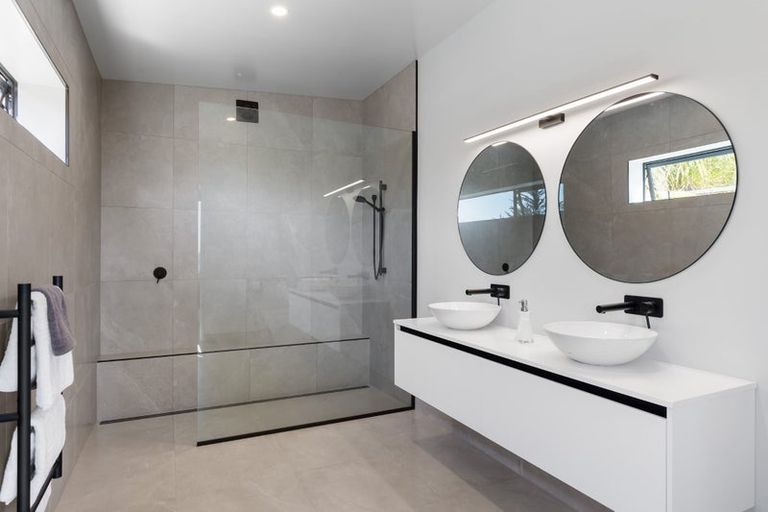 Photo of property in 13 Redmund Spur Road, Kennedys Bush, Christchurch, 8025