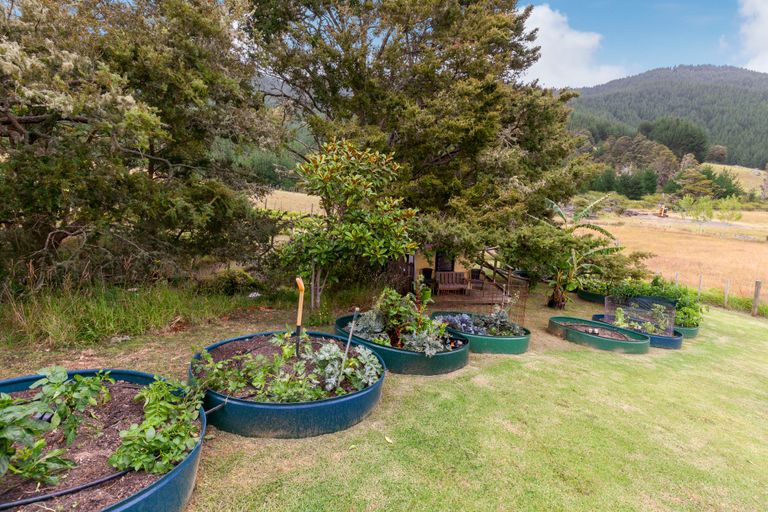 Photo of property in 958 Whangaripo Valley Road, Whangaripo, Wellsford, 0972