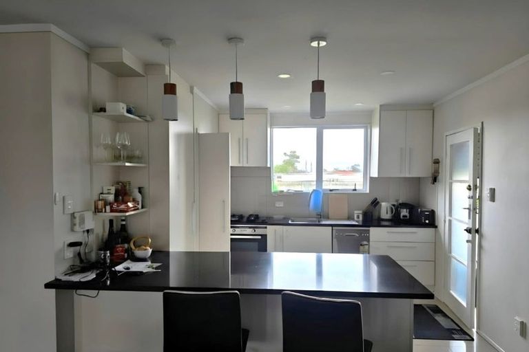 Photo of property in 2/57 Cardiff Road, Pakuranga, Auckland, 2010