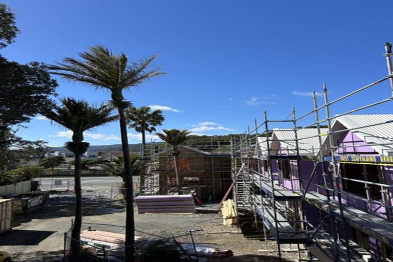 Photo of property in 85 Ludlam Crescent, Woburn, Lower Hutt, 5010
