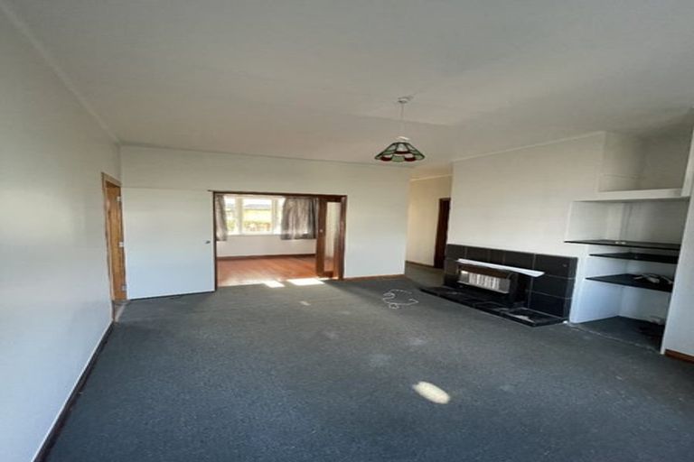Photo of property in 17 Haydon Street, Roslyn, Palmerston North, 4414