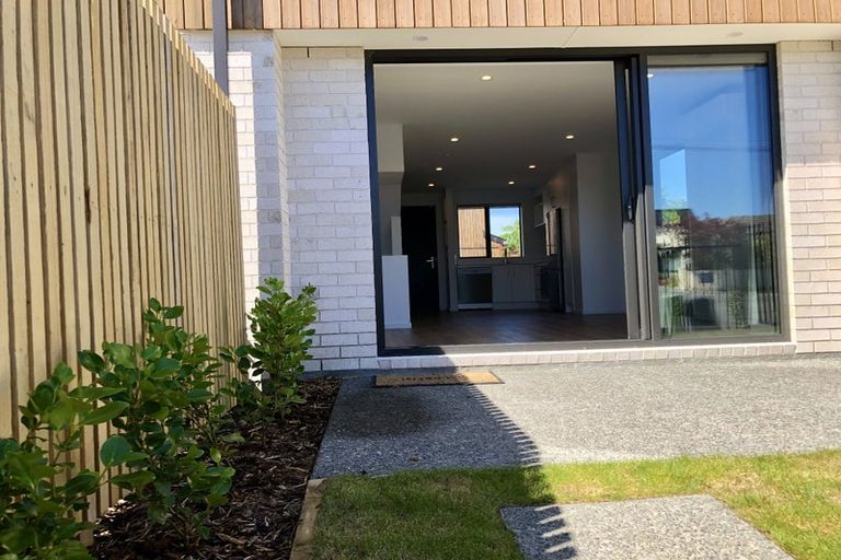 Photo of property in 2/58 Somme Street, St Albans, Christchurch, 8014