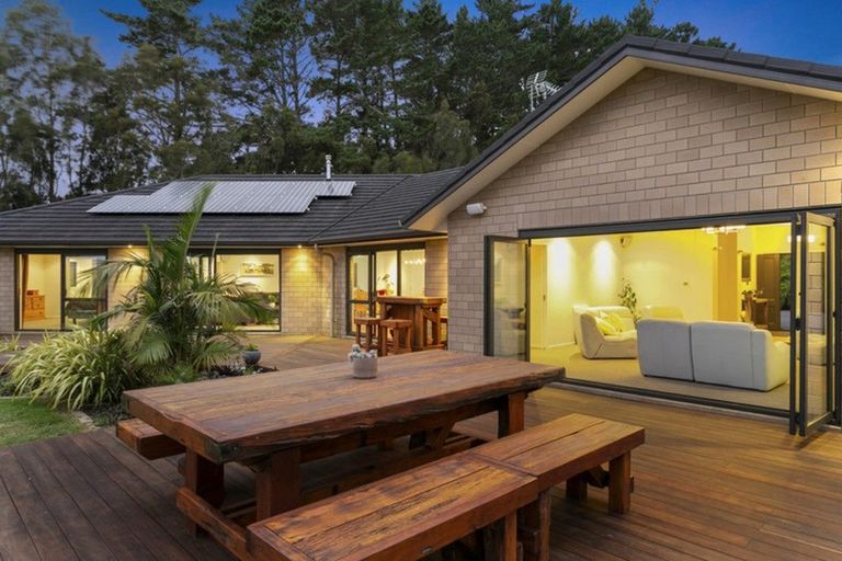 Photo of property in 135 Kennedy Road, Dairy Flat, Albany, 0792