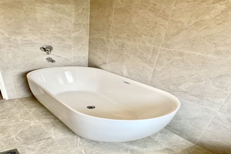 Photo of property in 1/31 Roanoke Way, Albany, Auckland, 0632