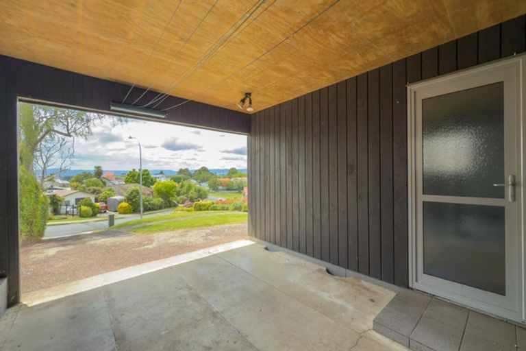 Photo of property in 16 Hillcrest Street, Tirau, 3410