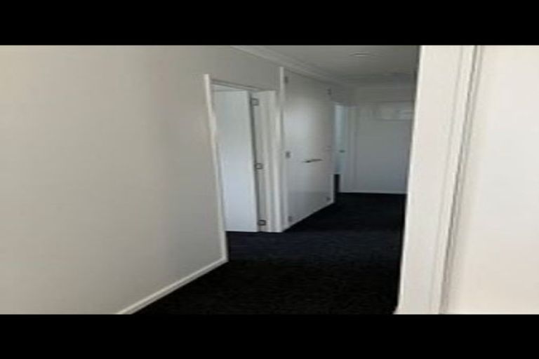 Photo of property in 15 Lysander Crescent, Beach Haven, Auckland, 0626