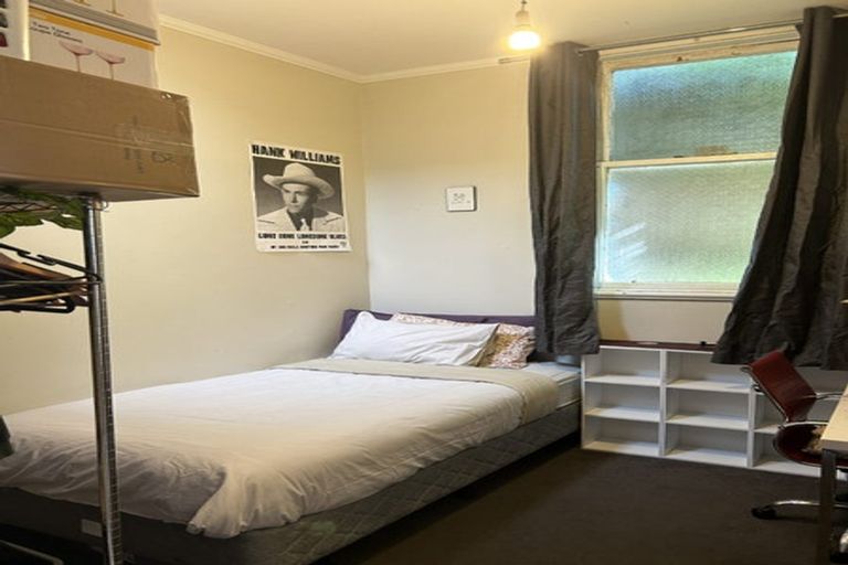 Photo of property in 86 Tasman Street, Mount Cook, Wellington, 6021