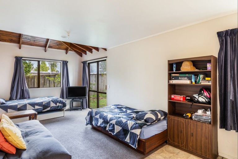 Photo of property in 2/11 Kereru Street, Two Mile Bay, Taupo, 3330