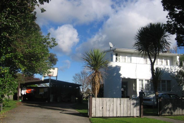 Photo of property in 24 Hardy Street, Waterloo, Lower Hutt, 5011