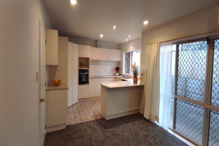 Photo of property in 16a Gills Avenue, Papakura, 2110