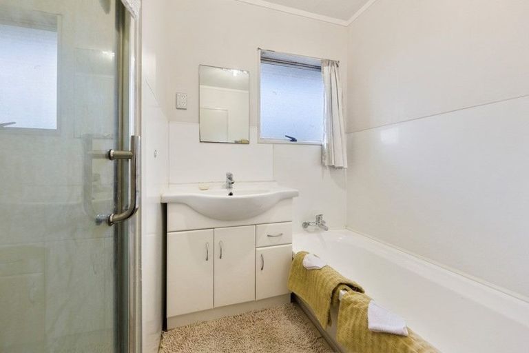 Photo of property in 2/1 Bledisloe Street, Papatoetoe, Auckland, 2104