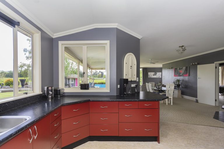 Photo of property in 10 Robins Road, Alma, Oamaru, 9492