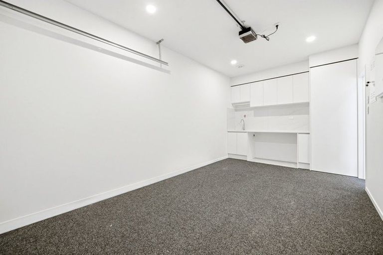 Photo of property in 14 Kopu Road, Orewa, 0931