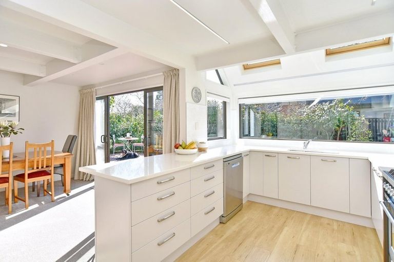 Photo of property in 7 Janelle Place, Rangiora, 7400