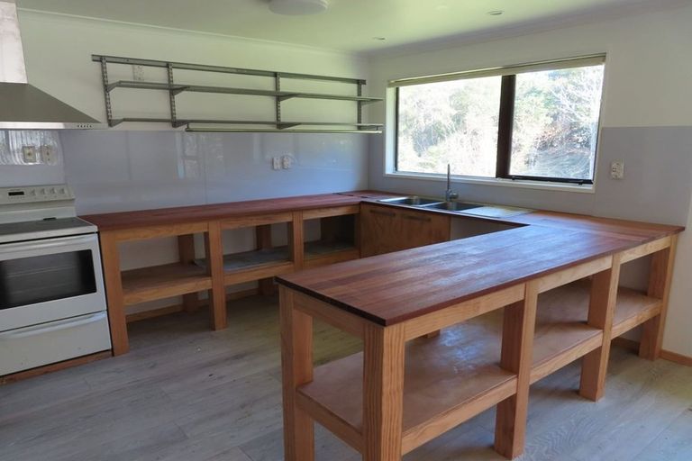 Photo of property in 64 Moon Ridge Road, Moonshine Valley, Porirua, 5381