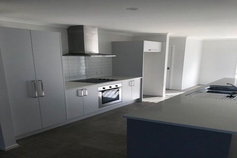 Photo of property in 11 Olivia Road, Pukekohe, 2120