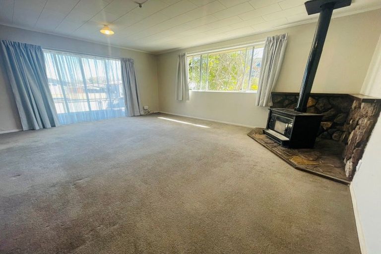 Photo of property in 112 California Drive, Totara Park, Upper Hutt, 5018