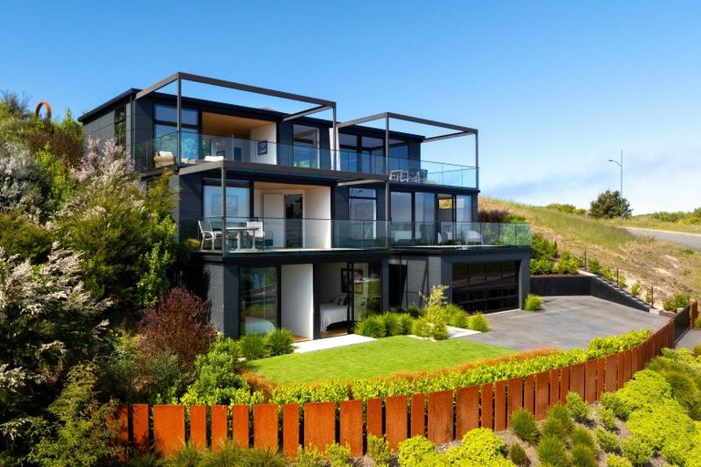 Photo of property in 21 Talisman Heights, Kaiteriteri, Motueka, 7197