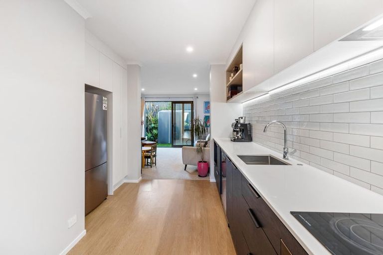 Photo of property in 21 Hema Road, Hobsonville, Auckland, 0616