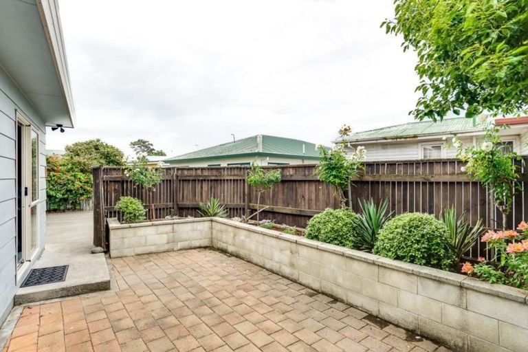 Photo of property in 1 Rimu Street, Hawera, 4610