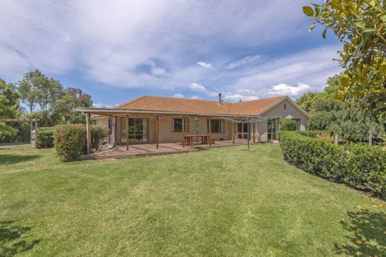 Photo of property in 75 Old Main Road North, Leithfield, Amberley, 7481