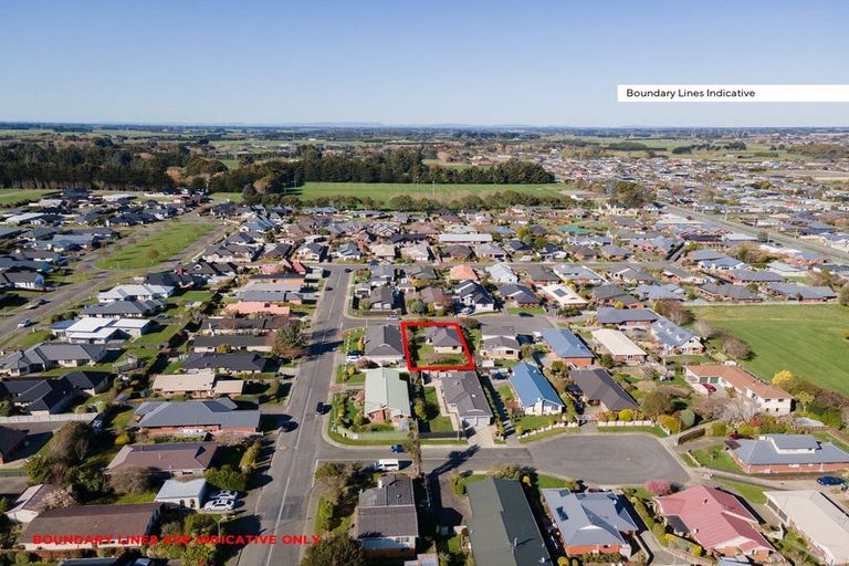 Photo of property in 37 Vogel Place, Waikiwi, Invercargill, 9810