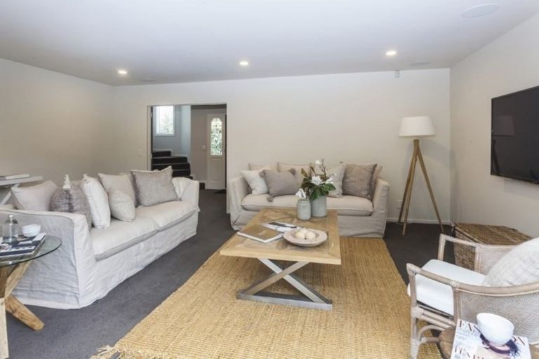 Photo of property in 33 Lakewood Drive, Burwood, Christchurch, 8083