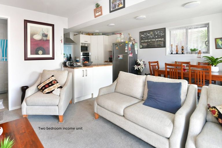 Photo of property in 2/6 Duncansby Road, Stanmore Bay, Whangaparaoa, 0932