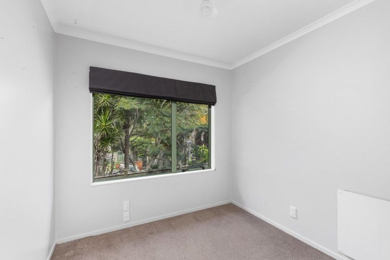 Photo of property in 42 Rangitake Drive, Spotswood, New Plymouth, 4310