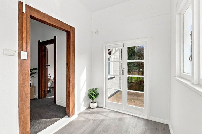 Photo of property in 77 Cornfoot Street, Castlecliff, Whanganui, 4501