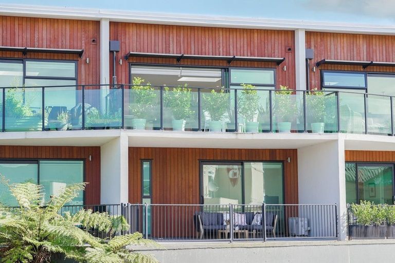Photo of property in 6/2 Matatua Road, Raumati Beach, Paraparaumu, 5032