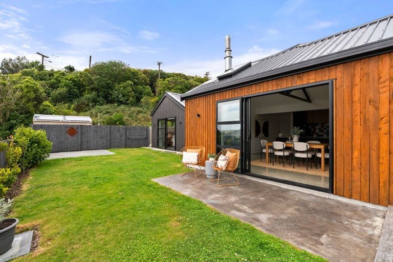 Photo of property in 19 Prestbury Grove, Churton Park, Wellington, 6037