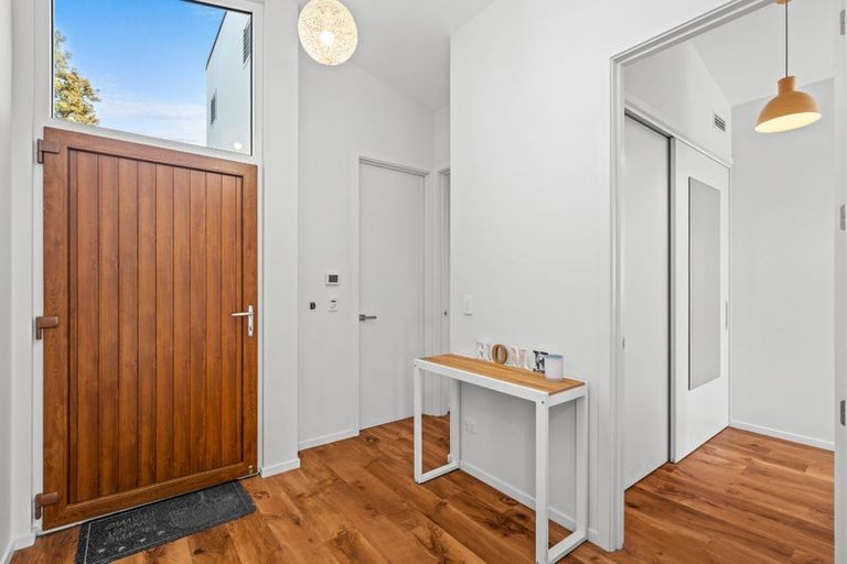 Photo of property in 24 Fovant Street, Russley, Christchurch, 8042