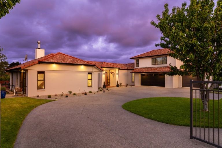 Photo of property in 177 Mazengarb Road, Paraparaumu, 5032