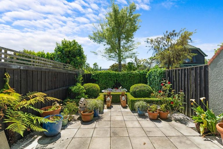 Photo of property in 3/20 Bristol Street, St Albans, Christchurch, 8014