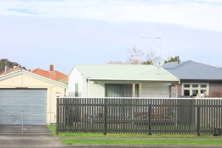 Photo of property in 20 Napier Road, Terrace End, Palmerston North, 4410