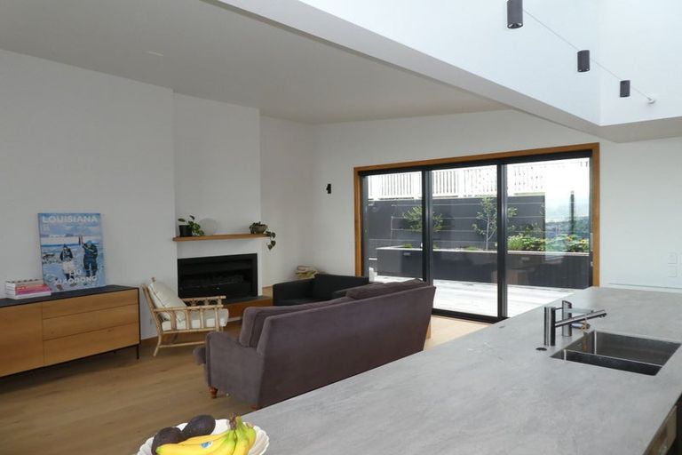 Photo of property in 61 Karepa Street, Brooklyn, Wellington, 6021