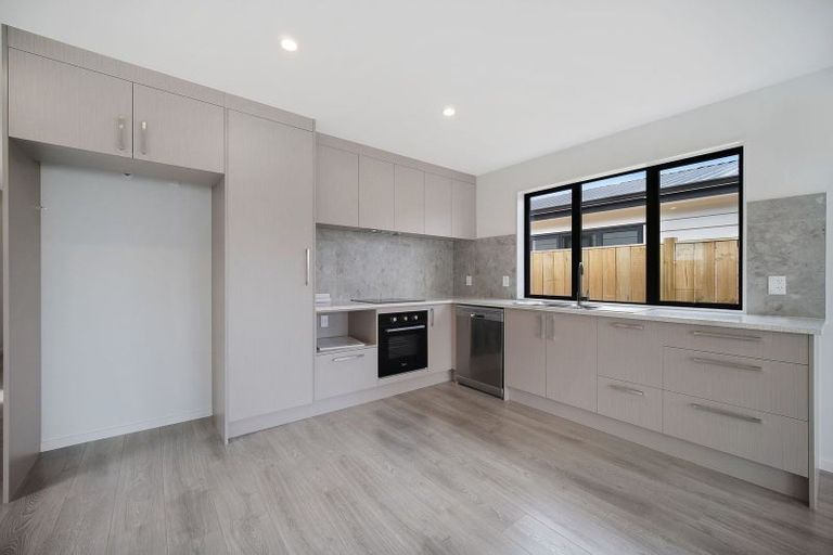 Photo of property in 5 Tributary Parade, Karaka, Papakura, 2113